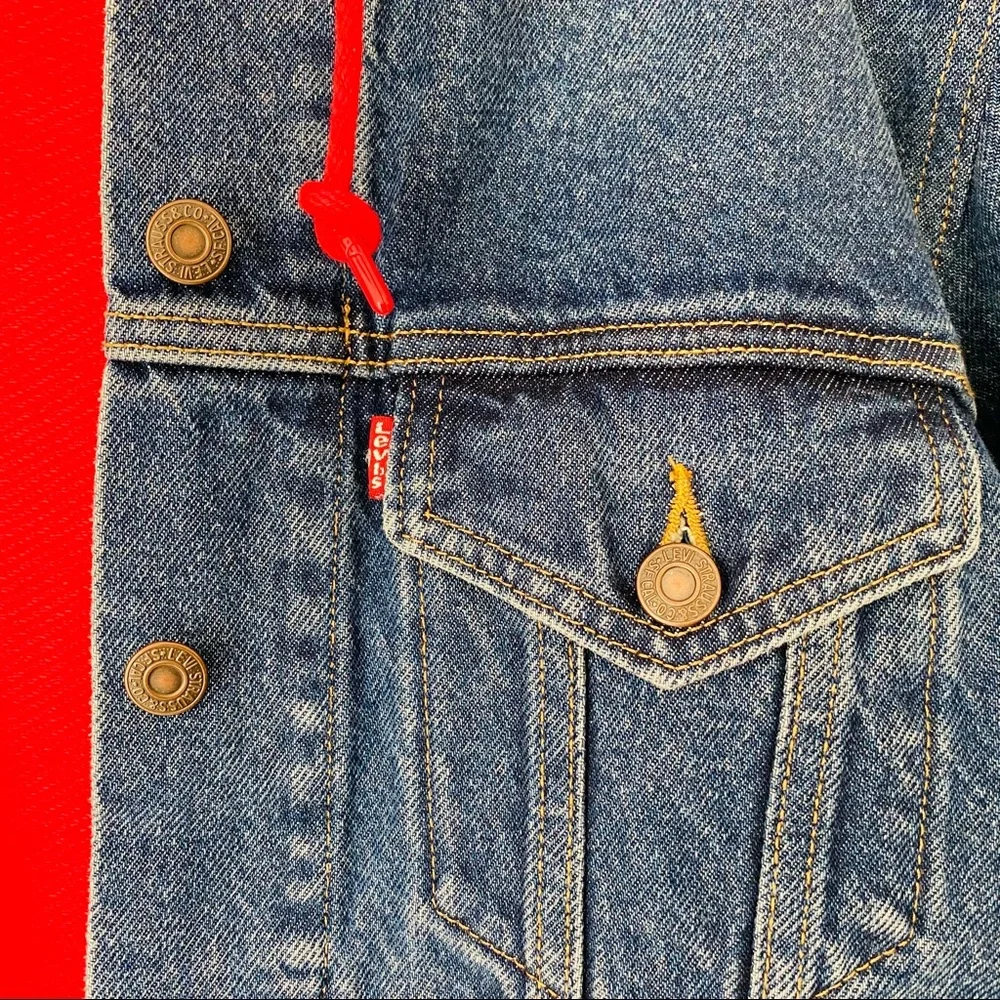 LEVI'S Hooded Boyfriend Trucker Denim Jacket - Picture 8 of 8